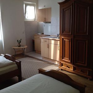 City Hotel Garni